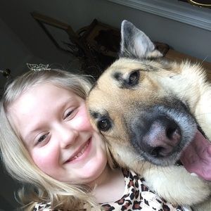 Meet your Posher, Makena